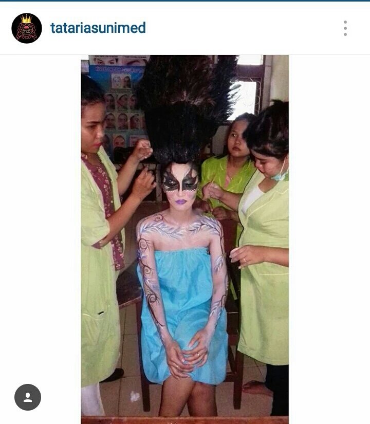 friskaS73's tweet photo. Edisi latihn Rias fantasi tema black swam #tatariasunimed stambuk 2013. Yuk intip trs @TataRiasUnimed #karyainovatif https://t.co/9VRBDTTUjE