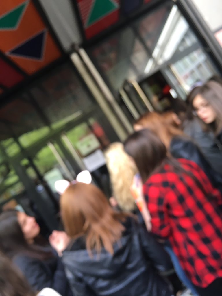 jackxmoonlight's tweet photo. @JackJackJohnson @jackgilinsky WE'RE WAITINGGG https://t.co/IYY4RQa7Wg