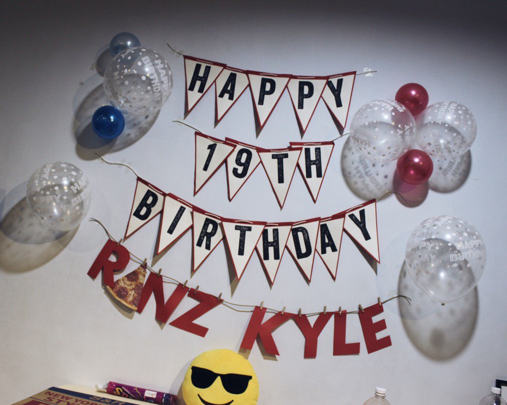ranzkyle's tweet photo. Early bday surprise from them haha they got me 😅 https://t.co/DF1Ox1tyXZ