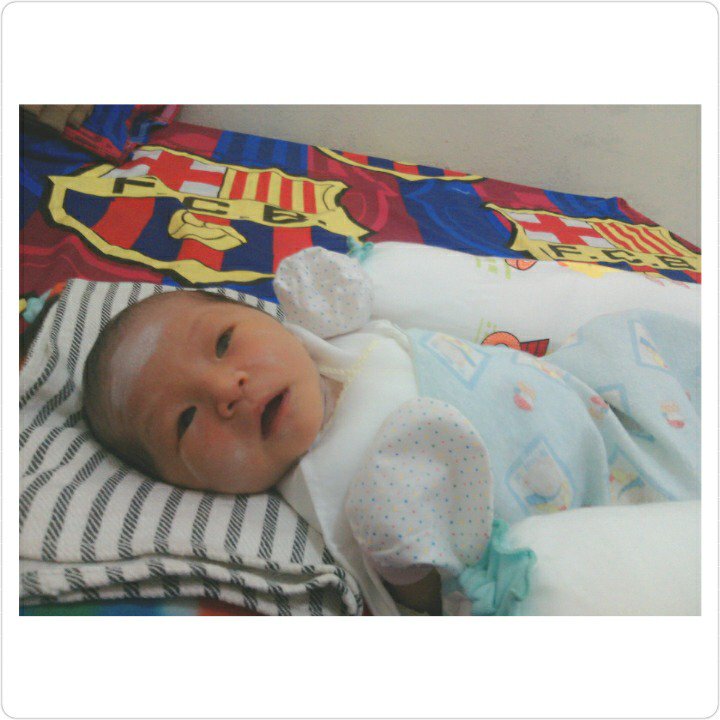 muchlishullahh's tweet photo. my beautiful little baby Gwen aprillya syarefa hullah👶 https://t.co/UcrjiqoTwY