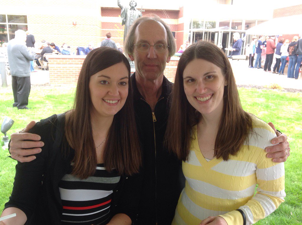 xavierhawks's tweet photo. #xhsalumni at Food Fair yesterday https://t.co/OTrpaprhQQ
