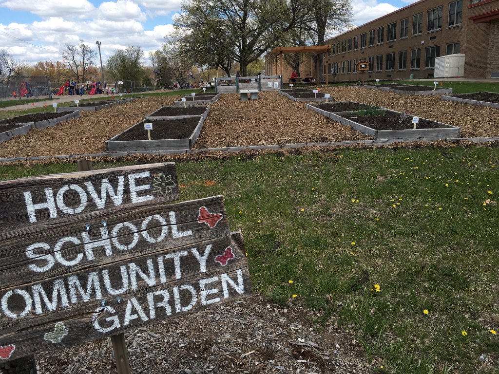 HoweElementary's tweet photo. The school-community gardens are claimed and ready for the growing season. #howebulldogs https://t.co/XROhxSwEod