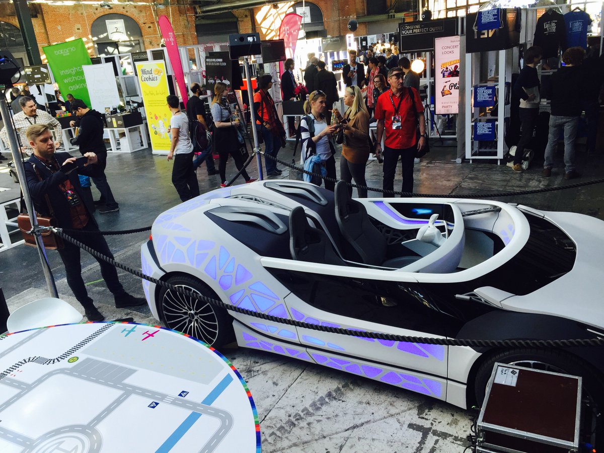 BoschGlobal's tweet photo. Discuss the #automated, #connected and #electrified future of #mobility at #rpTEN with us! https://t.co/XqR3g0rbuU