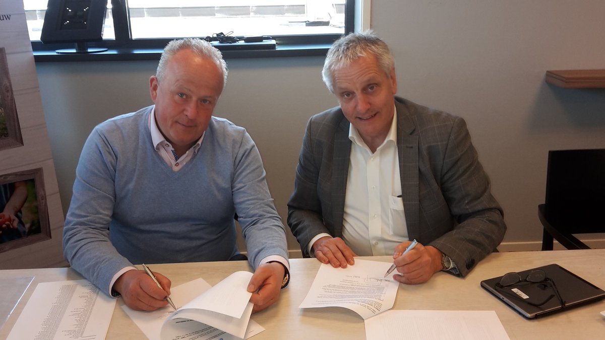 Ondertekening landelijke samenwerkingsovereenkomst tussen <a href="/UWVnl/">UWV</a> en @CormetCampuscat  heden een feit! Trots!