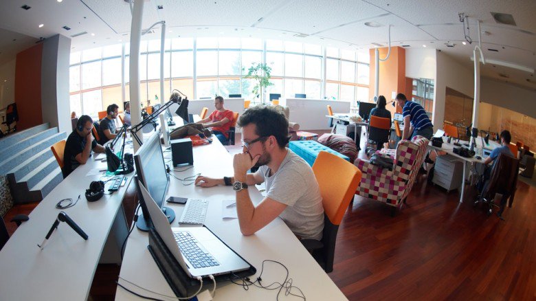 VentureBeat's tweet photo. 100 noteworthy young startups — and what they tell us about tech this year https://t.co/X7Lg46WSbh https://t.co/4Ey3Vko3IJ