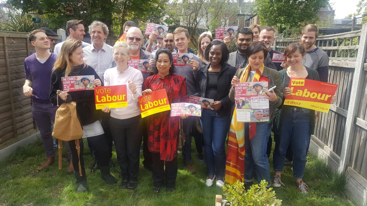 ChowdhuryAyesha's tweet photo. Canvassing in Forest Gate North @newhamlabour @EllieCRobinson @OwenJones84 @rokhsanafiaz @WestHamLabour https://t.co/BdRo1vt3xo