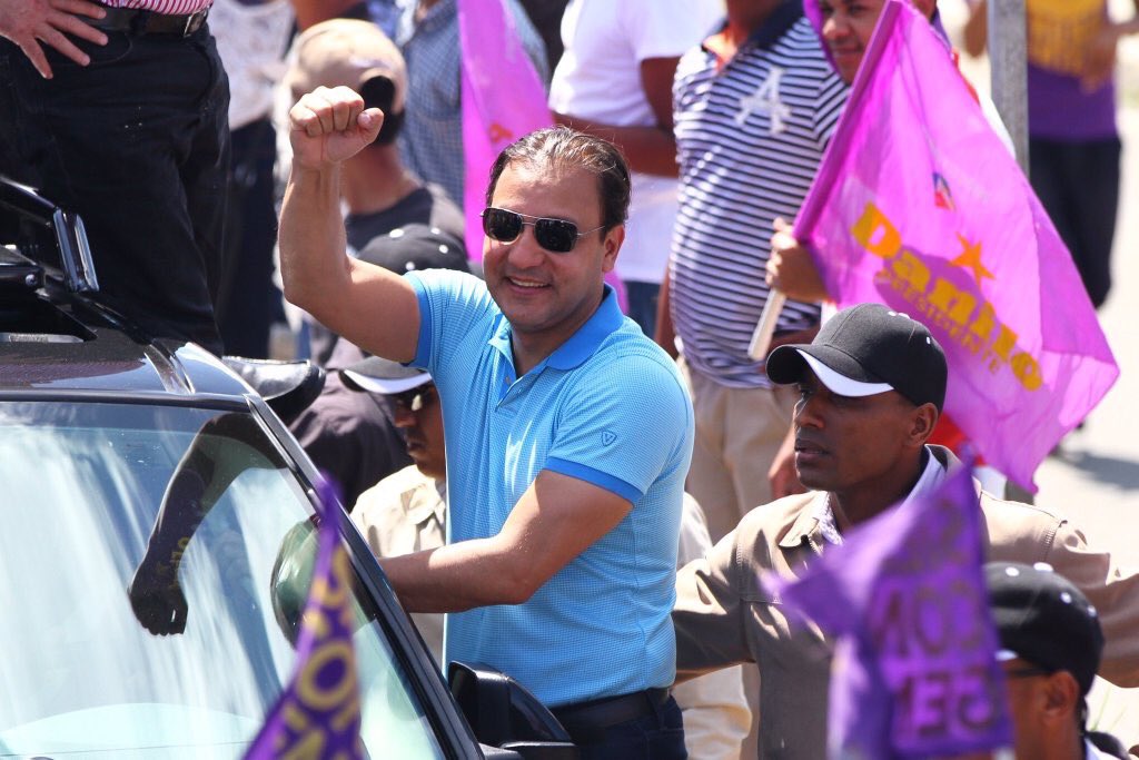 ElicFernandez's tweet photo. Ahora Marcha-Caravana de @DaniloMedina por Navarrete, Villa González y Puerto Plata. #PuertoPlataPorMasDanilo https://t.co/GnAvZHXamc