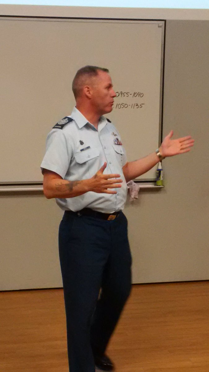 archerdaddy's tweet photo. Great lecture with @CFCWO12 . Thanks for coming to the Ossid institute. https://t.co/VdgwSX9W1s