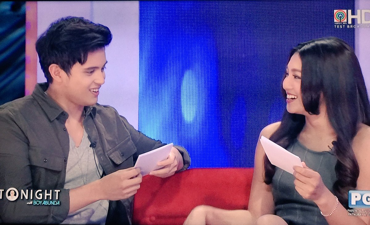 What sport would you like to try with me?

BADMINTON?

Badminton?!

Haha san galing yung Nadz?😂

#TWBAJaDineThisTime