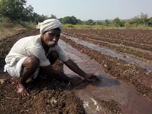 ril_foundation's tweet photo. #Waterconservation can see a rise in incomes despite #drought
https://t.co/jtQReZlEcE https://t.co/00ou29nCMi