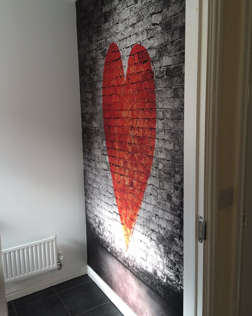 print_projects's tweet photo. Brick wall with heart for down stairs toilet #vinyl #washable #prodecanddesign #print https://t.co/0wHnszqMvT