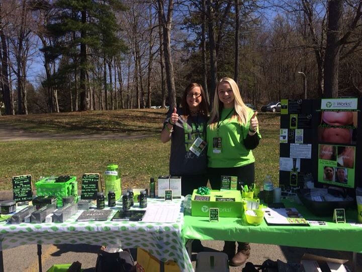 wrapqueenb's tweet photo. We ROCKED it at Saturday's event!💚 #GetTheWordOut #ItWorksChangesLives #GetHealthy #BeHappy https://t.co/LahU3gvhMp