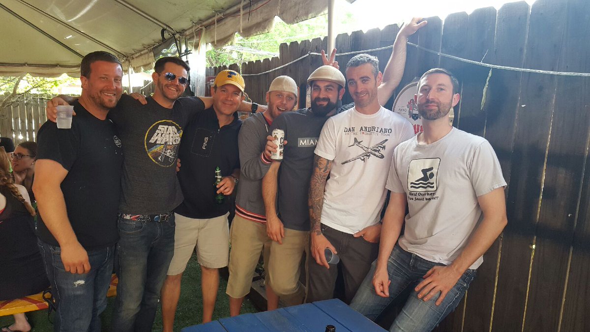 fitzs_bar's tweet photo. These handsome fellas willed the blues to victory yesterday. Viva @Amsterdamtavern  and @eatmorecalzones #LGB https://t.co/bqciY2Z19E