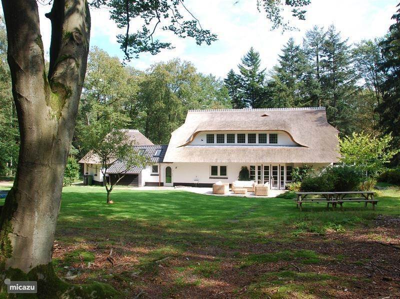 In okt. starten wij de leergang Inspirerend Leiderschap. Voor jou of je netwerk? RT=lief! tinyurl.com/jzvyhbs