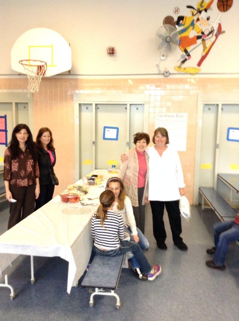 MrAbbotPE's tweet photo. Ocean Ave's 3rd grade participates in their Healthy Buddies' party!!! #MTPSpride 
Thx so much to our Healthy Buddy's https://t.co/nU17QZ3vkc
