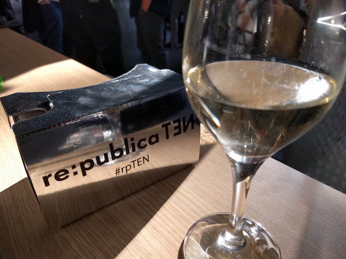 RalfBremer's tweet photo. Now another exciting product at the #Google booth: #ProjectWine #rpTEN https://t.co/HuBk8gaPXv