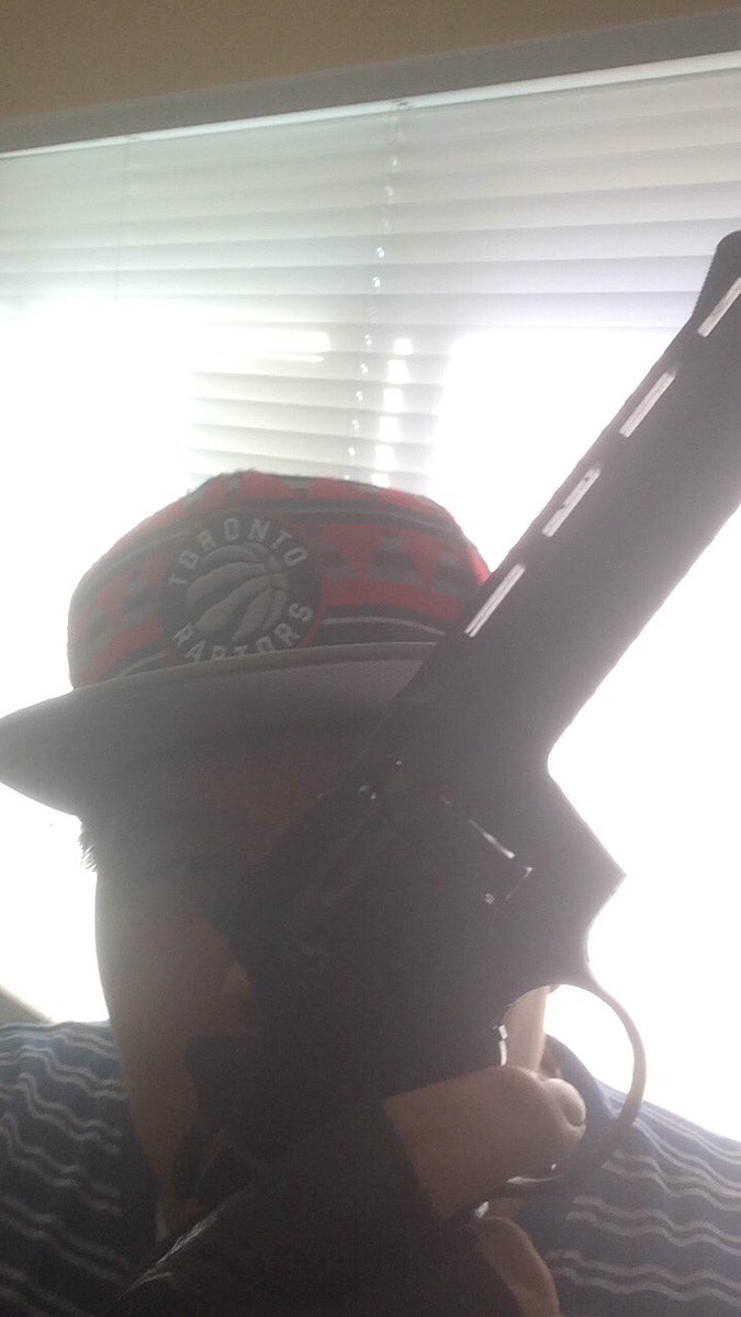 ColeKnott3's tweet photo. I'll be killing them beats with my revolver 47! D-killz #upcoming #rapper #songwriter #D https://t.co/Lw854EwCmD