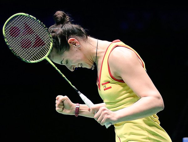 Felicidades a la #bicampeona de #Europa de #bádminton, la insuperable <a href="/caro_marin2/">Carolina</a>!!!