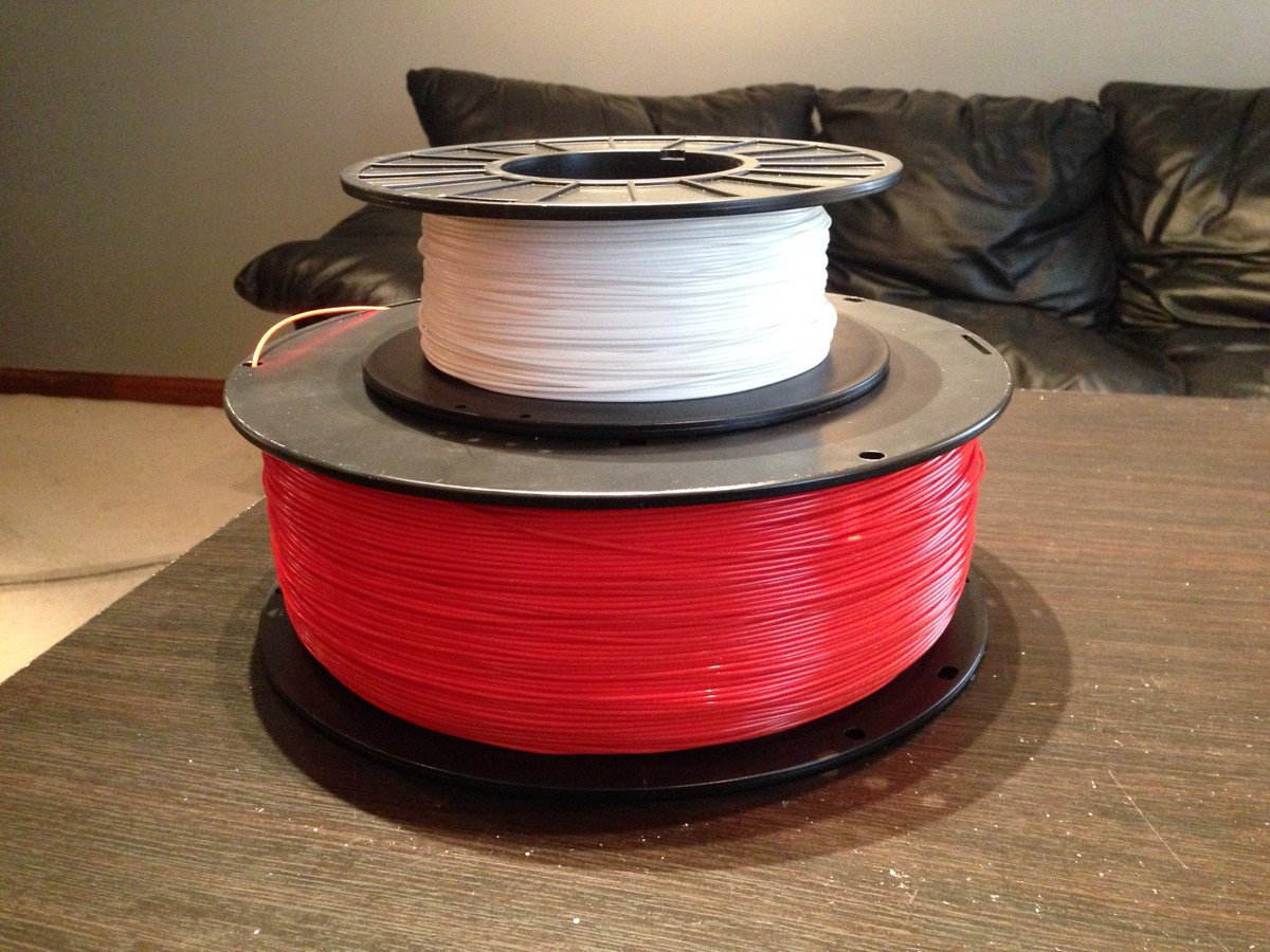 hh3dplastics's tweet photo. We ran a new product trial for a bigger spool.  We were able to wind 3 Kg onto this spool. #3dprinting #Filament https://t.co/cORnKLTX4k