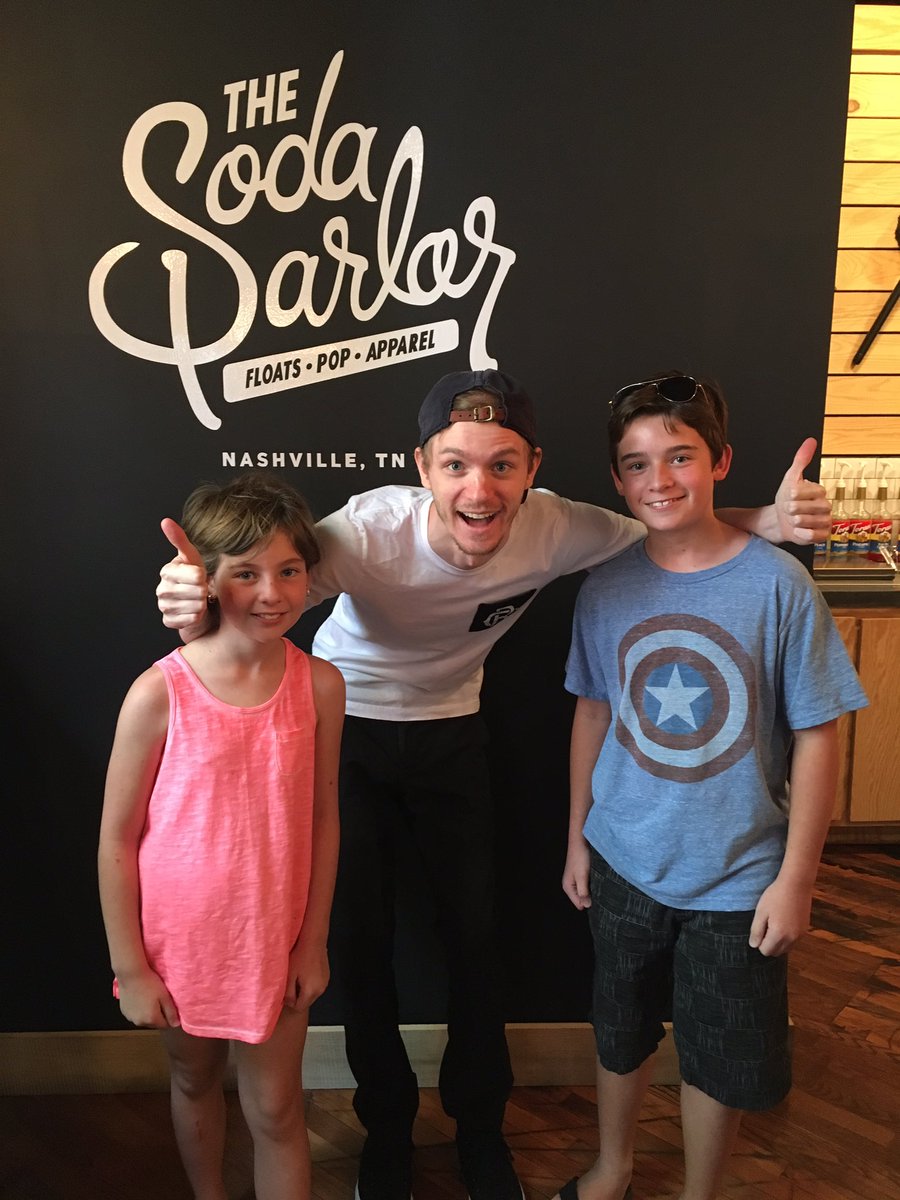 worldoffoley's tweet photo. Kid's highlight at #olanrodgers #sodaparlor in #Nashville https://t.co/OyzYN2Ofwu