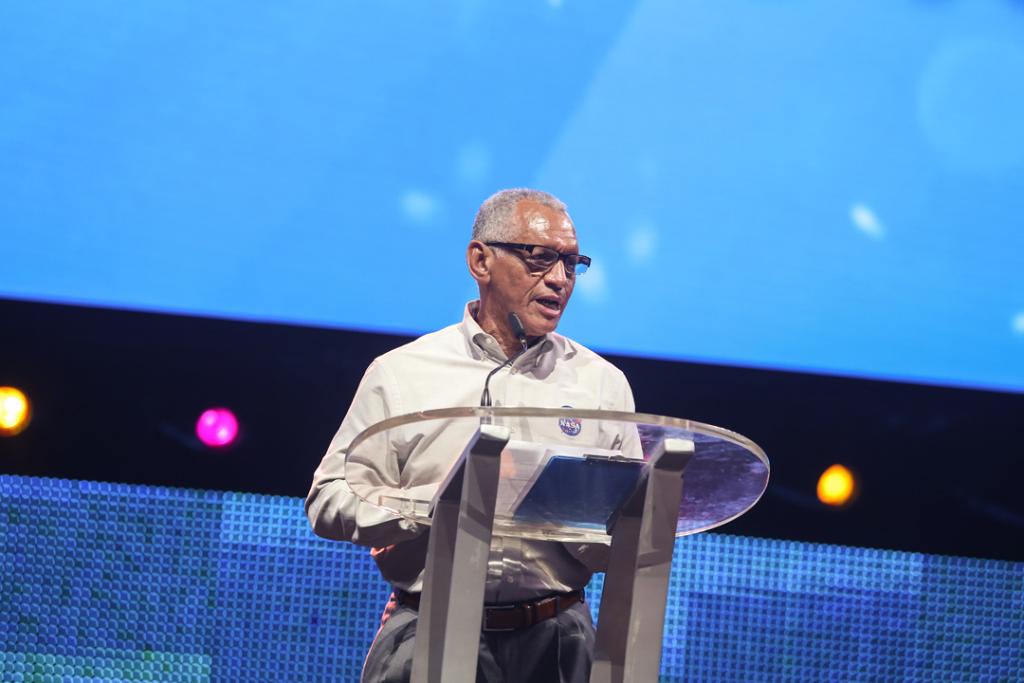 Admin. Bolden accepted FIRST Robotics Founders Award &amp; encouraged kids to study science, tech, engineering &amp; math