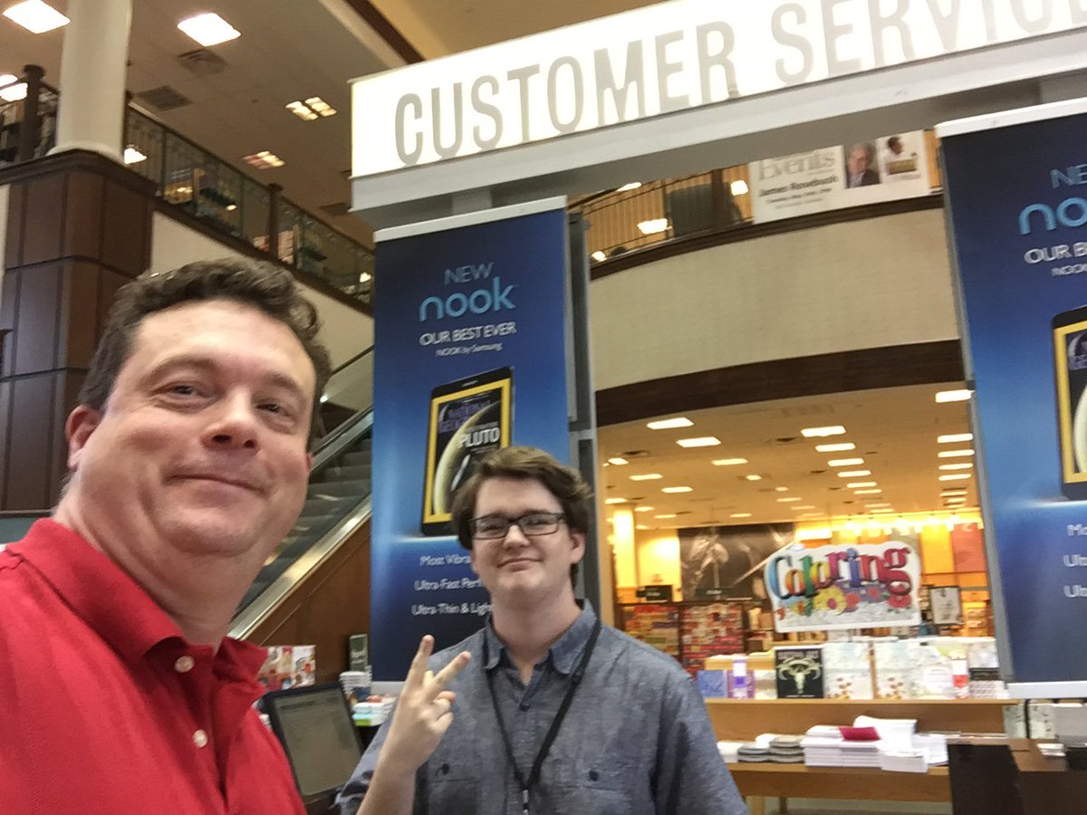 LateNightIM's tweet photo. Just ordered another copy of #WillItFly by @PatFlynn at Barnes and Noble. Took 30 seconds. #ProjectWIF https://t.co/lHigzAFAuj