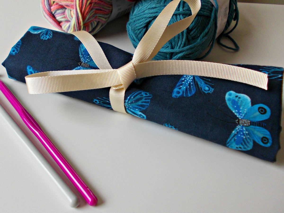 MelvisMakes's tweet photo. Crochet Hook Roll, Crochet Storage, Handmade, Navy Blue, Butterflies, … https://t.co/1F5gYJZhxi #Etsy #ButterflyCase https://t.co/fwE0HOwVKb