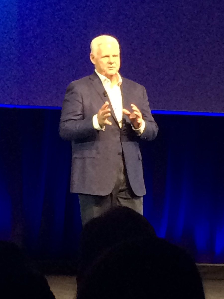 cscpobrien22's tweet photo. Thanks Joe!  #EMCWORLD #EMCCSC https://t.co/IzYisbi0mp