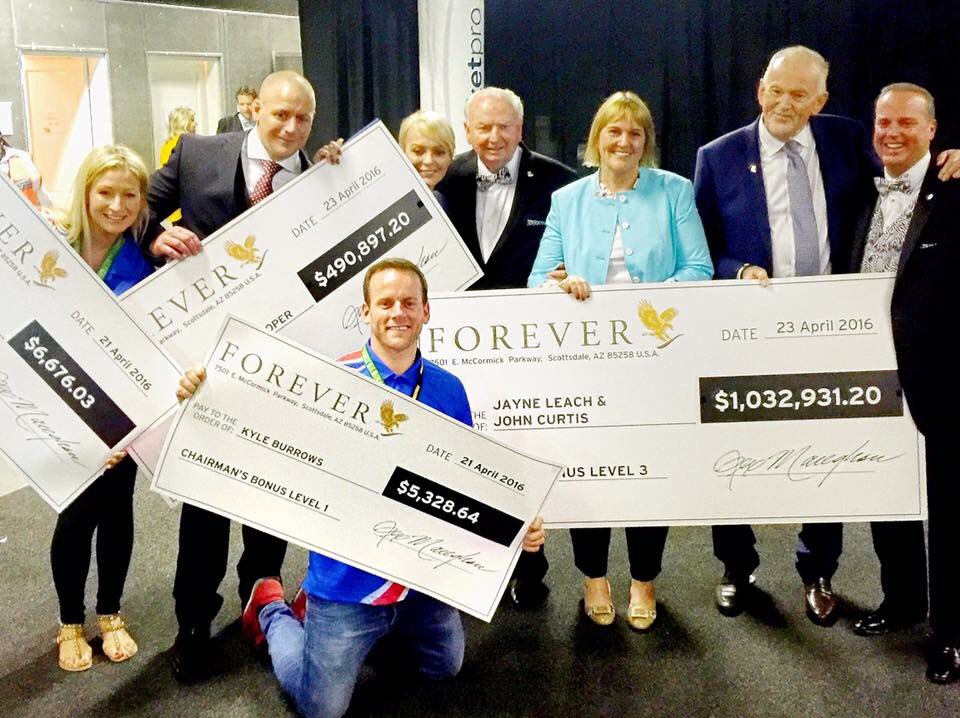 zippy800's tweet photo. So many amazing bonuses paid out at this years global rally 💷👏🏼🌟#singlemumpreneur #chezinternational  #workfromhome https://t.co/sgDOlFLIbw