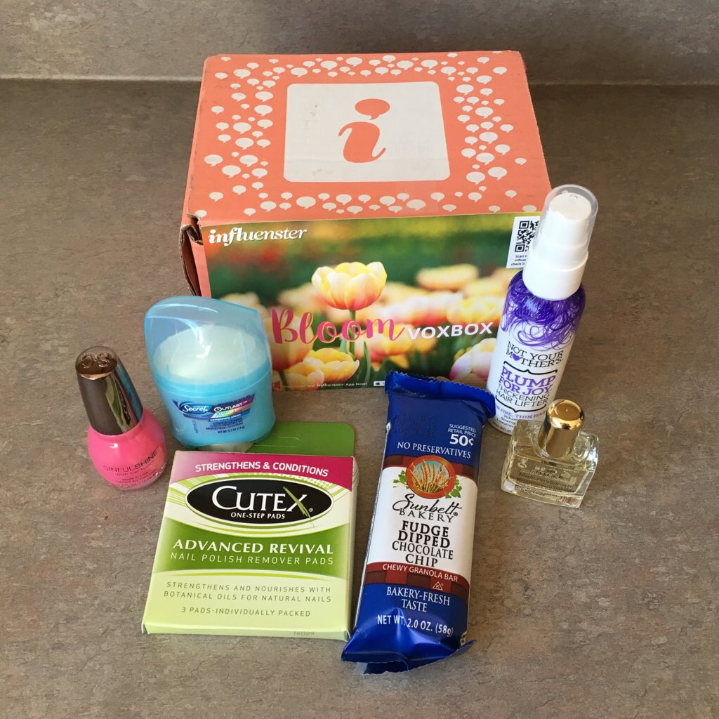 SummerCrosbie's tweet photo. Thanks @Influenster for all the goodies in the #BloomVoxBox! https://t.co/7df054hGo7