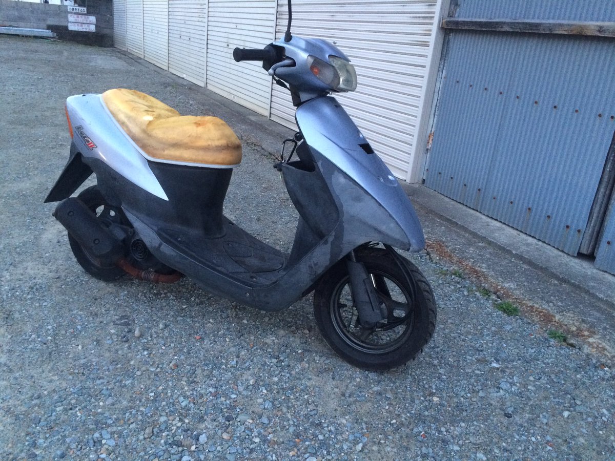 sglll400's tweet photo. 「販売‼︎」

レッツ2 書類付き
現状にて売ります😅
エンジン セル始動！

早くガレージ整理したいので…

10000円になります^^ 

陸送手配可能です
気になる方DMお願いします
よろしくお願いします！ https://t.co/qS95cOgV97