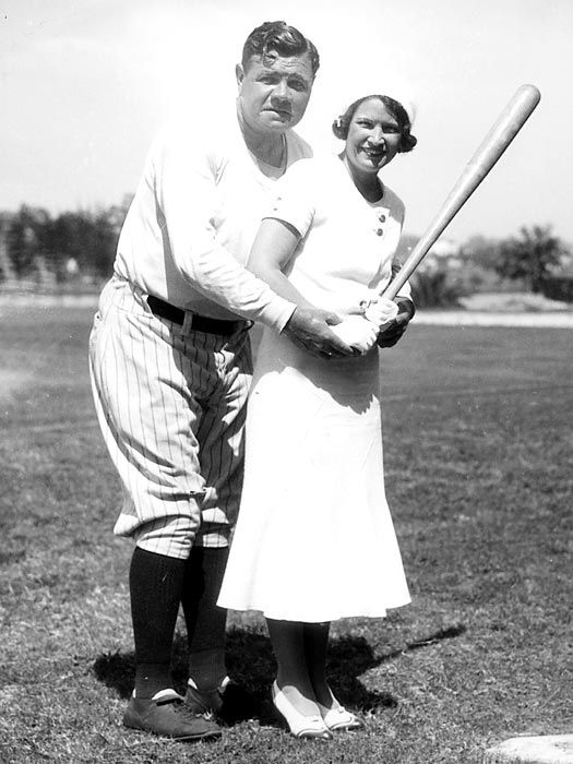 Amazing Historical Photo of Babe Ruth with Claire Ruth in 1931 