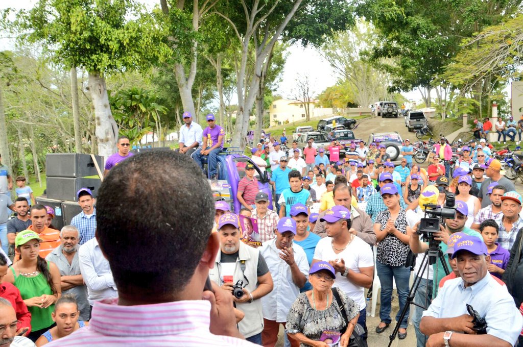 JusticialistaRD's tweet photo. En Las Placetas deben de votar por @danilomedina que ha contuidos las carreteras @JCesarValentin #SajomaConValentin https://t.co/75pM96Vuil