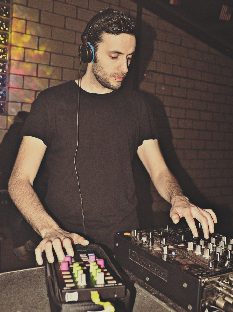 IulianoMambo's tweet photo. Pics last saturday #music #techhouse #lemonaidmusic #gigs #nativeinstruments #iulianomambo https://t.co/pbbVnSO4m6