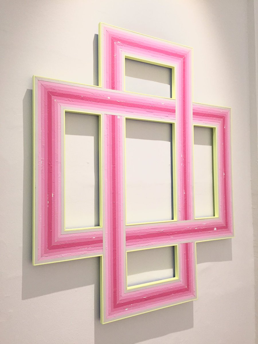 SquareProjects's tweet photo. Managed to catch the last day of
#VenturingBeyond show @SomersetHouse Work by
#revok #abstractpainting #London https://t.co/zqgWJToYQK