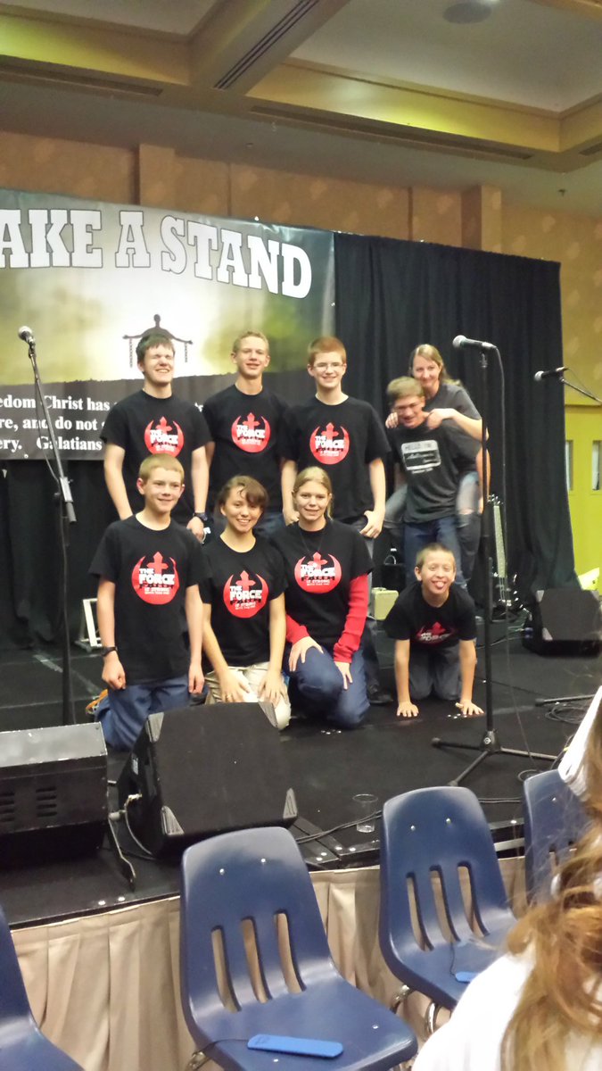 ForceQuizzing's tweet image. Signing off:
These wonderful kids did amazing this week and ended at 32nd place! So blessed to assistant coach them!