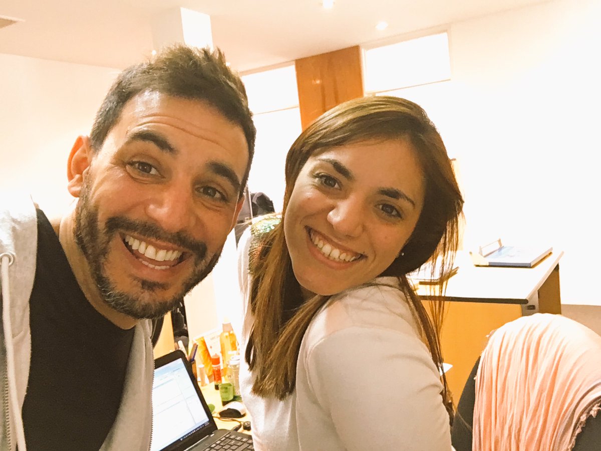 ronensuarc's tweet photo. Salió selfie con la divina de @paulynu !!!! https://t.co/3ddPJfGzYd
