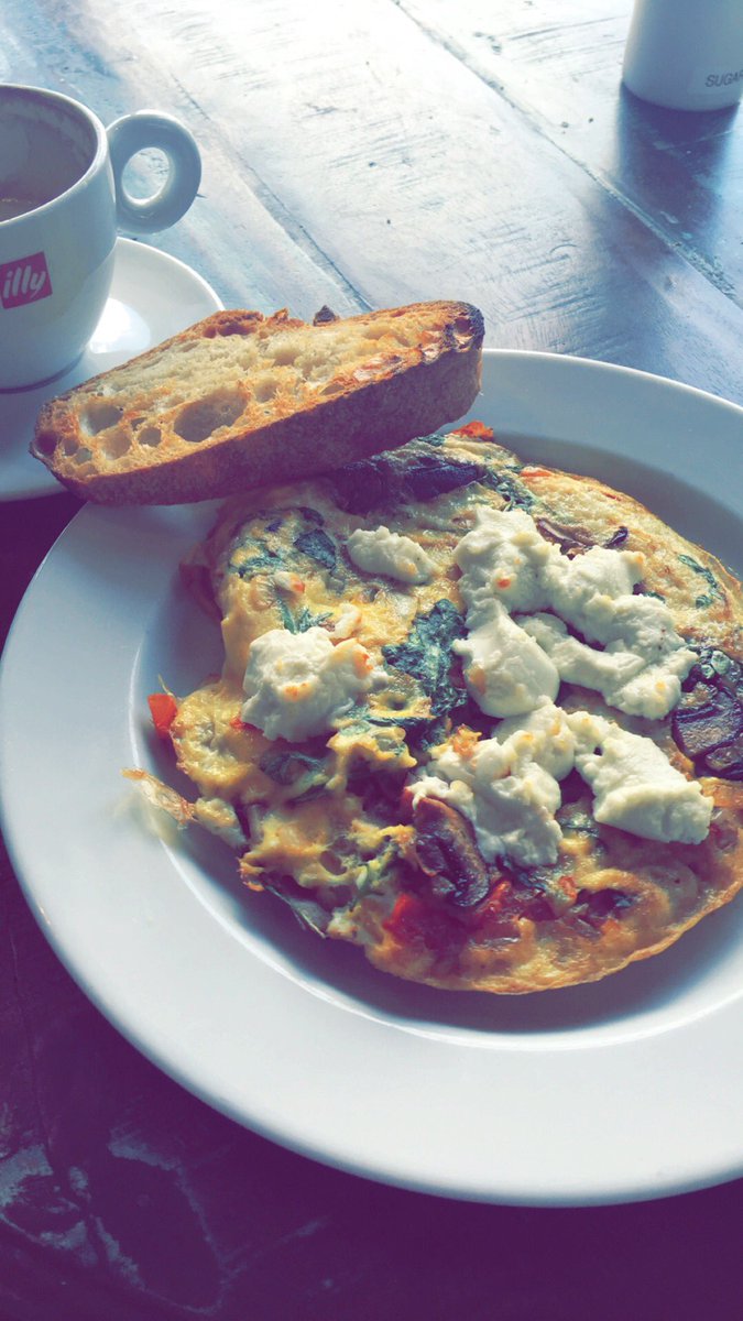 MariaGonzalezXO's tweet photo. Perfect ! Breakfast is the most important meal of the day. 😋 https://t.co/Xiby1m1jaf