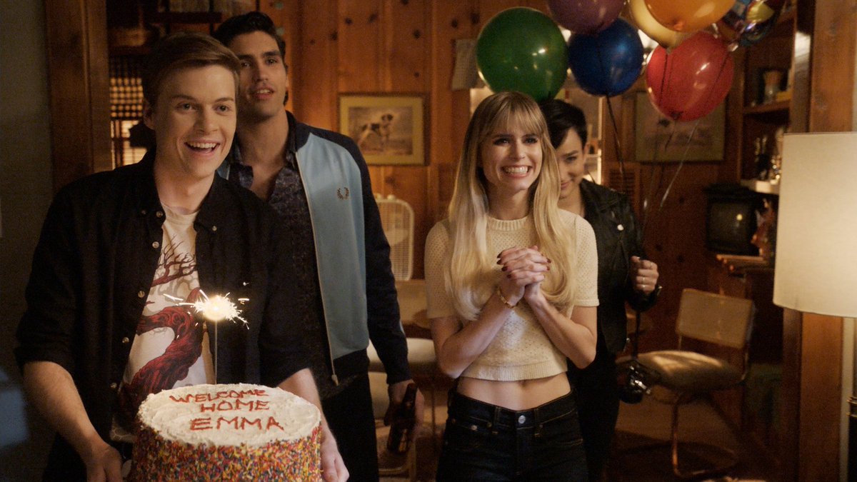 VH1Scream's tweet photo. Oh what’s that? A new #MTVScream Season 2 still?? Maybe from a trailer that might be dropping soon? https://t.co/mOL5XUHbIL