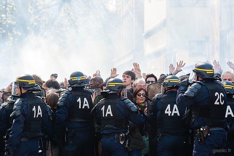 gaelic69's tweet photo. 2016-05-01 #france #paris #1mai #62mars #manifestation Les innocents #report #LoiTravail Hier boulevard Diderot, en… https://t.co/J89hH1m8rS
