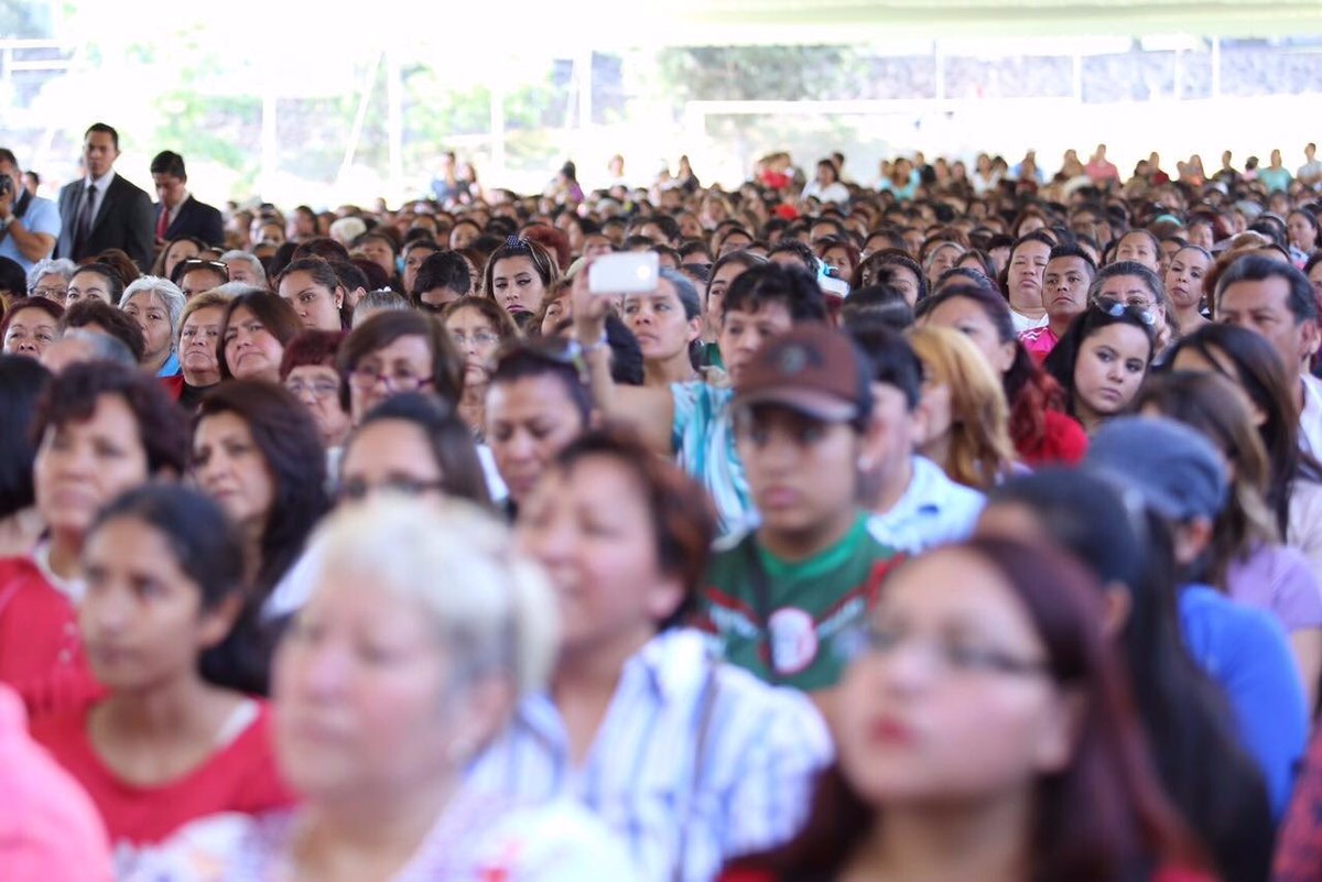 ManceraMiguelMX's tweet photo. Las jefas de familia son pilares de la #CDMX, que tengan un trabajo digno y bien remunerado es indispensable #mm https://t.co/daeeMrx7sc