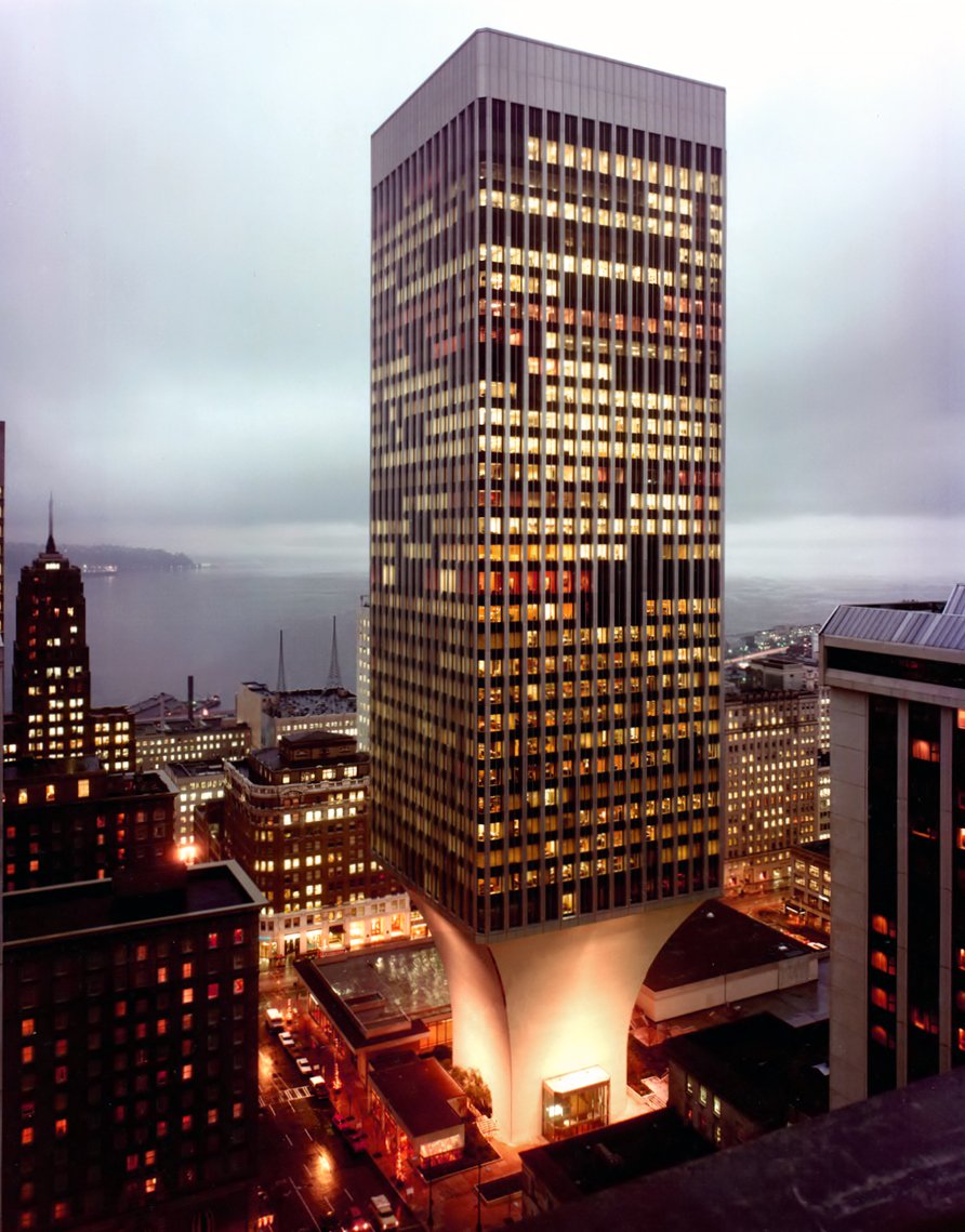 lagaskell's tweet photo. Rainier Square Bank Tower, Yamasaki + Associates, 1977. One of Seattle’s safest buildings! https://t.co/NQ3zgIxMEb