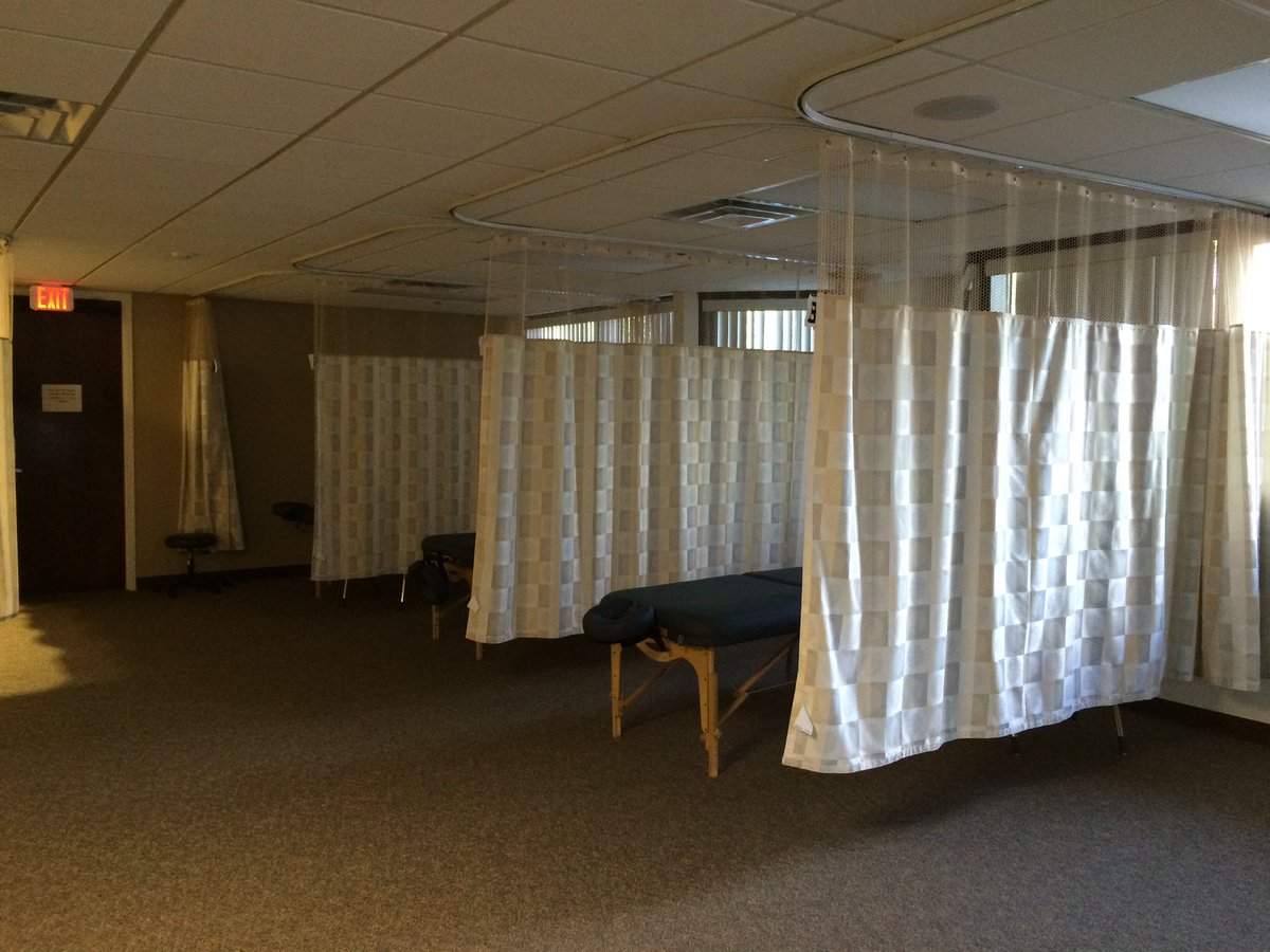 InproInstall's tweet photo. Installing some new @InproCorp @Clickeze Privacy Curtains and Track for #FloridaCollegeOfNaturalHealth #InproSpaces https://t.co/EA5IHus0ga