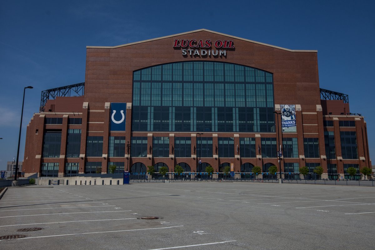 Planning to attend the main Commencement ceremony <a href="/LucasOilStadium/">Lucas Oil Stadium</a> on Sunday? RSVP here: bit.ly/21qEZNn.