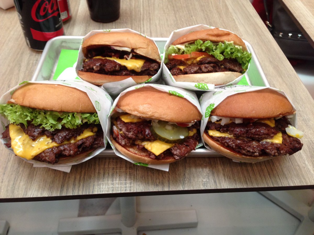 Marc_IRL's tweet photo. Sometimes you're hungry, and sometimes you're *really* hungry. https://t.co/Mul9QfNtbo