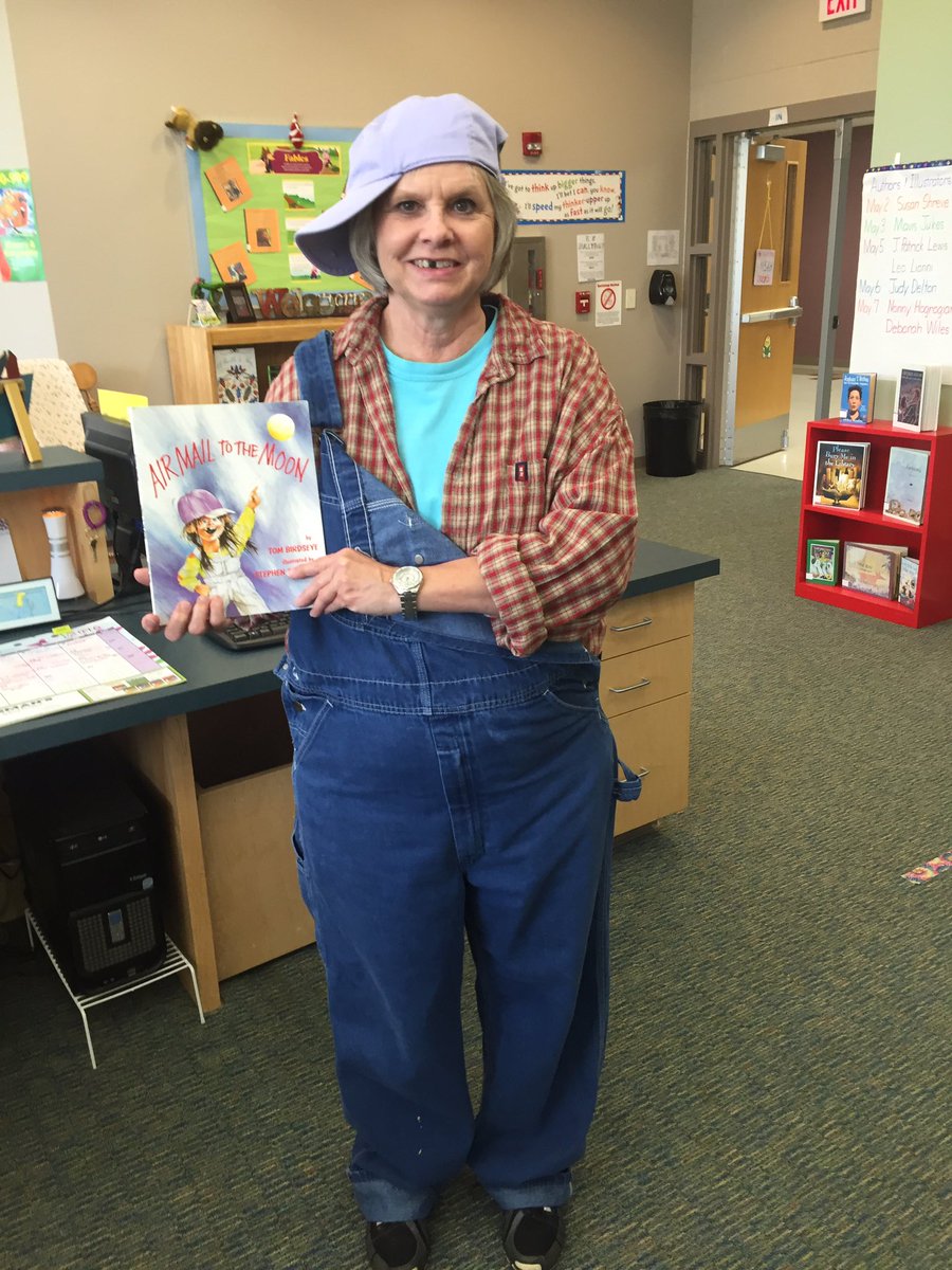 ctoney54's tweet photo. Kick off National Children's book week at Carolyn Lewis elementary https://t.co/t91ddEXZsl