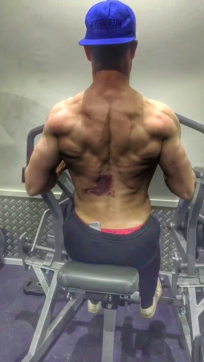 JaaaDavis's tweet photo. @Justin_Tayler xmas is coming early this year 🎄💥  #BodyPower #MensPhysique @BodyPowerExpo 👊🏻💪🏻 https://t.co/yDQ7plqFOe