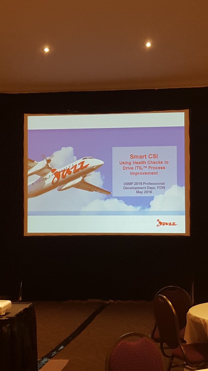 AlainTremblay55's tweet photo. Martha Wenc of @jazzaviationlp  presentation @itSMFOG Professional Development Days. https://t.co/PRxBODo3FV