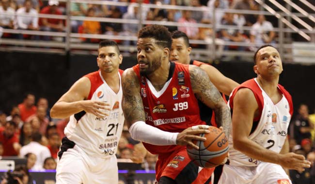 Meridianoonline's tweet photo. #LPB Guaros esta entre la espada y la pared https://t.co/fBeS6Z88Ua https://t.co/JWL4NlczR1