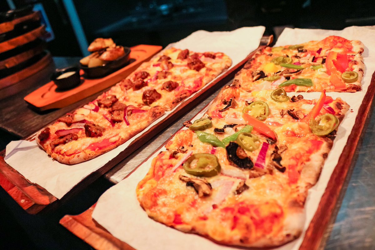 TheRiversideMD's tweet photo. Any Two pizzas and two wedges only £10 tomorrow for Tuesday Twos'day 🍕😁😍 https://t.co/vuFHsJhDcD